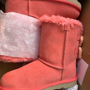Brand new size 3 pink UGG boots $100